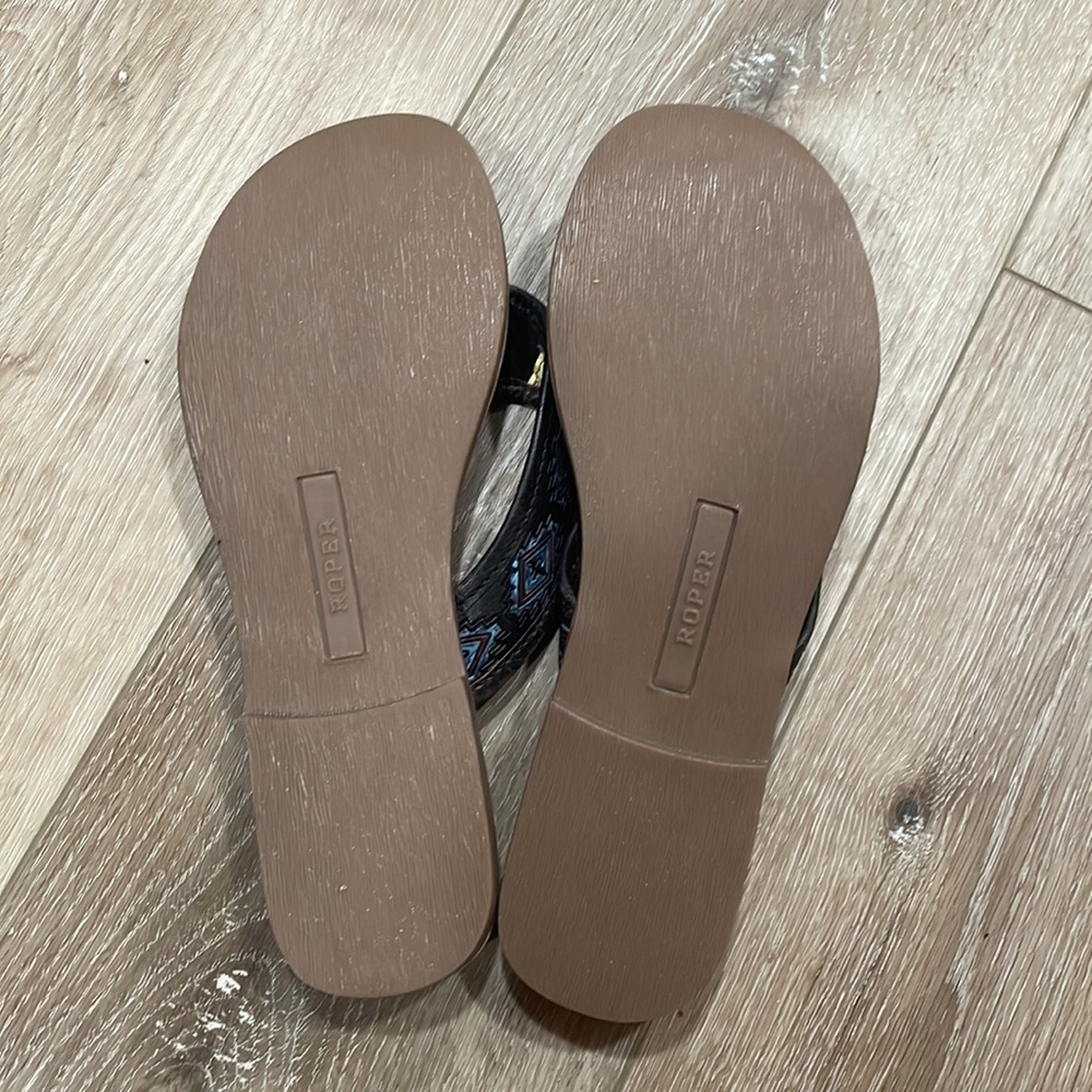 Aztec Roper Sandals - Picture 4 of 5